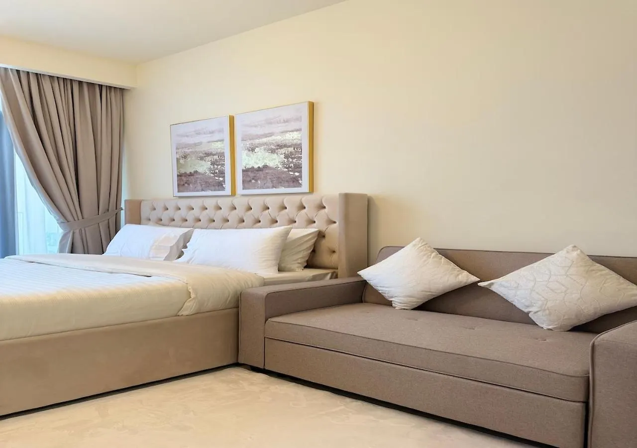 Skyview Studio Apartment Dubai