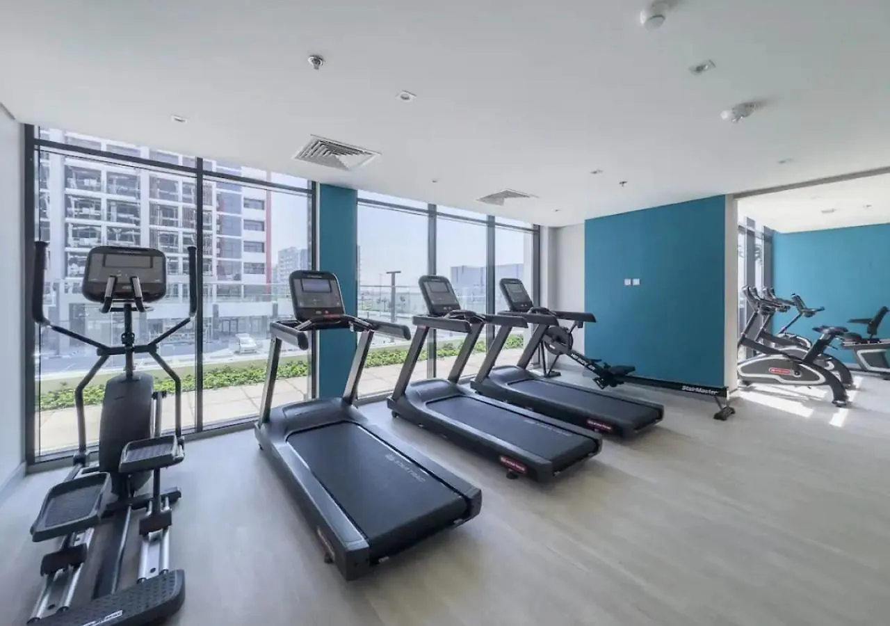 Skyview Studio Apartment Dubai